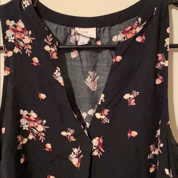 Floral blouse - Picture 2 of 2